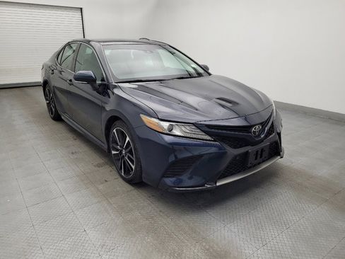 Used 2018 Toyota Camry XSE image 13