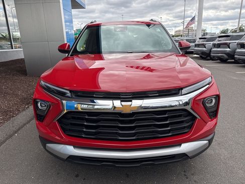 New 2026 Chevrolet TrailBlazer LT FWD image 3