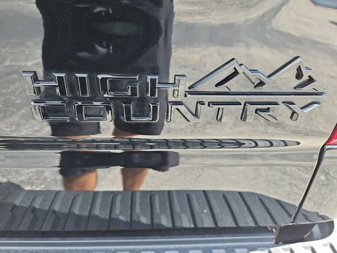 Certified 2026 Chevrolet Silverado 1500 High Country w/ Midnight Edition AWD/4WD image 24