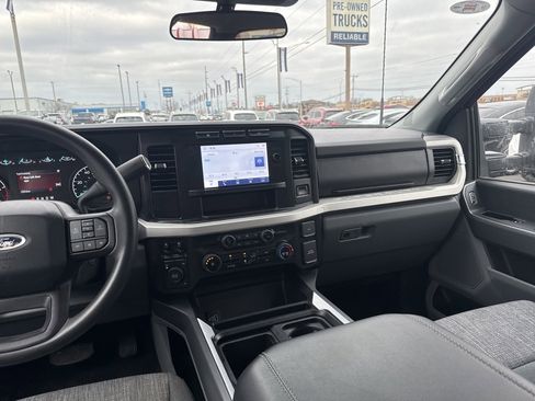 Used 2024 Ford F350 XLT w/ Camper Package image 17