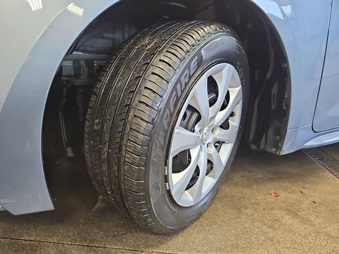 Used 2024 Toyota Corolla LE image 31