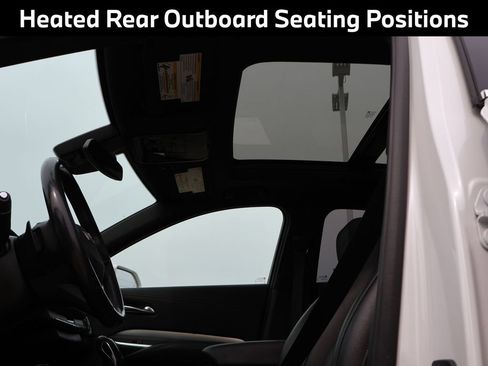 Used 2019 Cadillac XT4 Premium Luxury AWD/4WD image 37