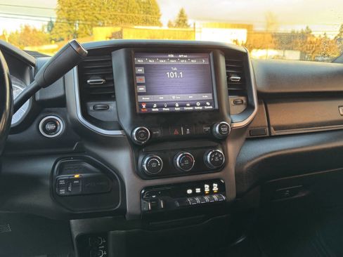 Used 2020 RAM 2500 Big Horn w/ Level 1 Equipment Group image 8