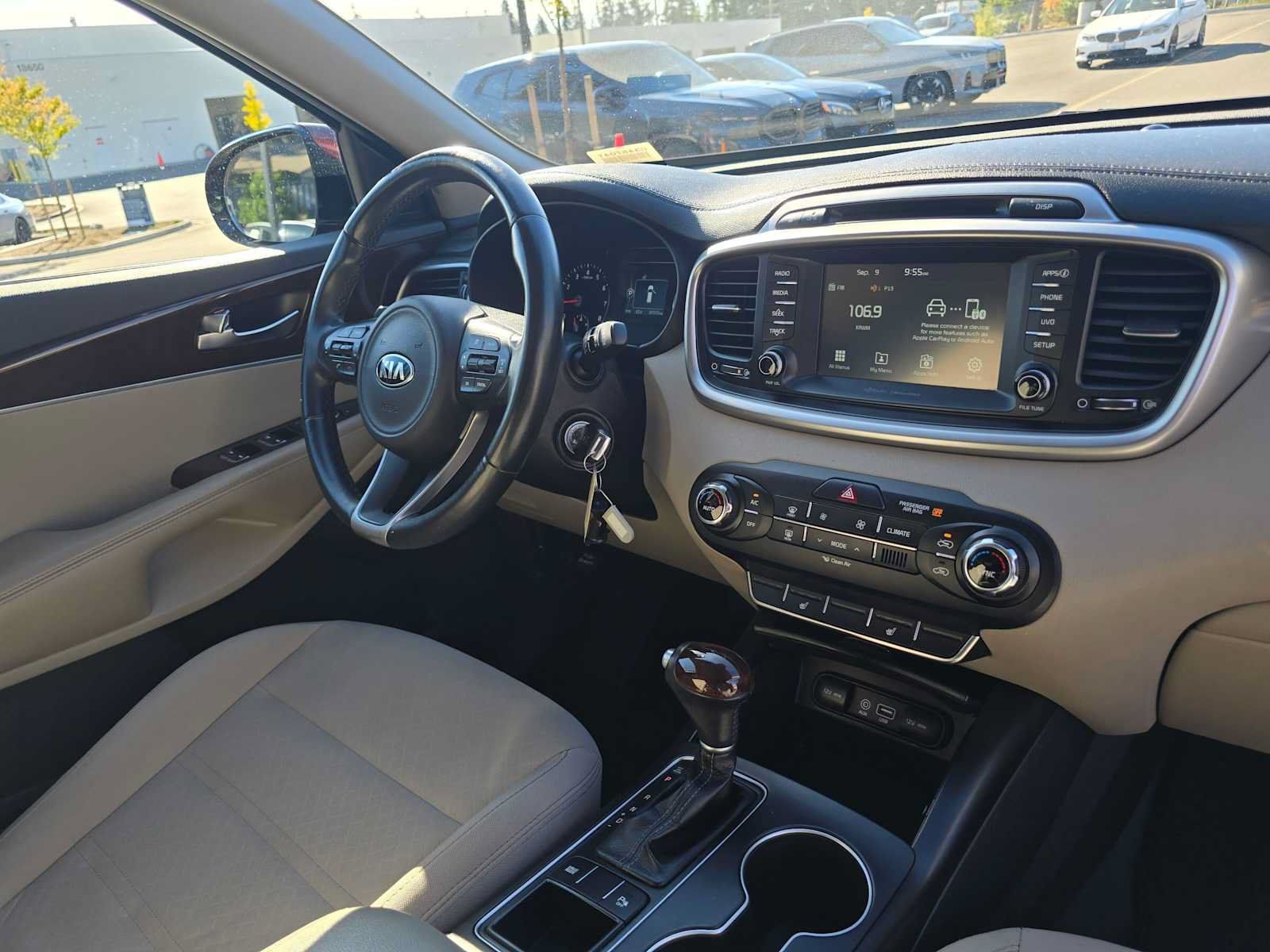 Used 2018 Kia Sorento FWD image 10