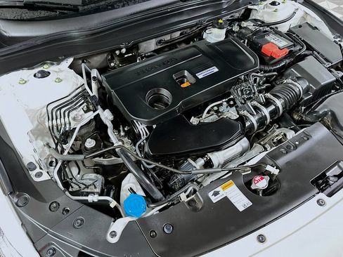 Used 2019 Honda Accord Touring image 26
