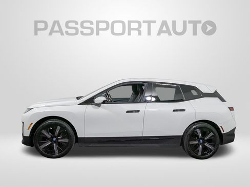 Certified 2024 BMW iX xDrive50 AWD/4WD image 2