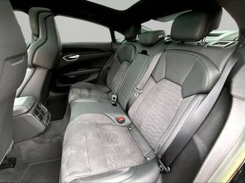 Used 2023 Audi e-tron GT Prestige w/ Prestige Package AWD/4WD image 27