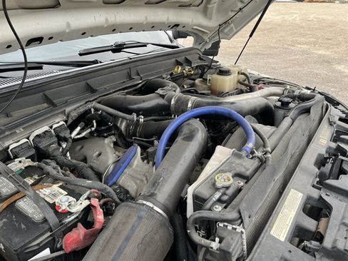 Used 2015 Ford F250 XLT image 12