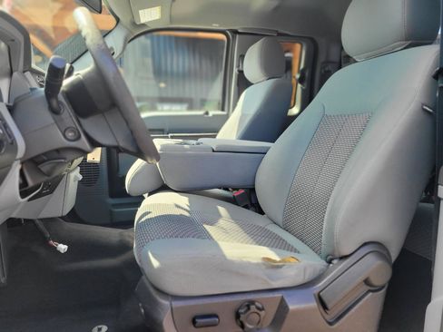 Used 2012 Ford F250 XLT w/ XLT Premium Pkg AWD/4WD image 13