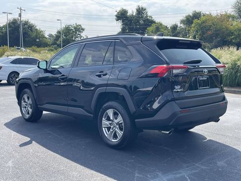 Used 2024 Toyota RAV4 XLE FWD image 5