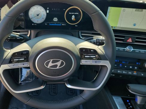 New 2026 Hyundai Elantra Limited image 18