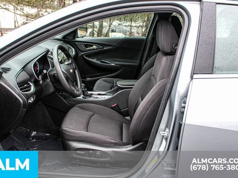 Used 2024 Chevrolet Malibu LT image 17