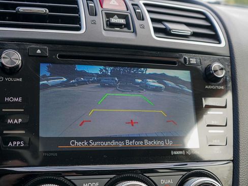 Used 2018 Subaru Forester 2.5i Touring AWD/4WD image 11