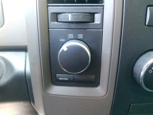 Used 2012 RAM 2500 ST w/ Chrome Appearance Group AWD/4WD image 17