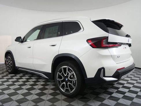 Used 2026 BMW X1 xDrive28i w/ Technology Package image 5