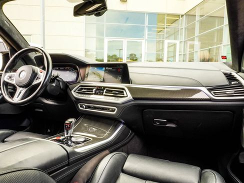 Used 2022 BMW X5 M w/ Executive Package AWD/4WD image 19