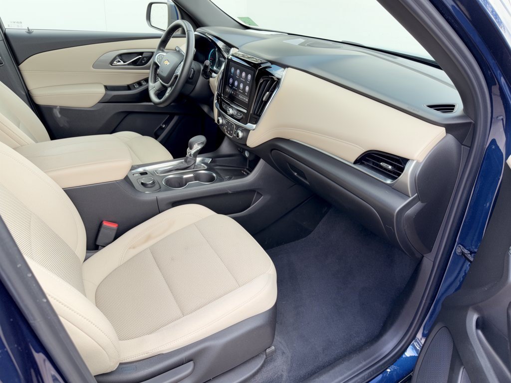 Certified 2023 Chevrolet Traverse LT FWD image 30