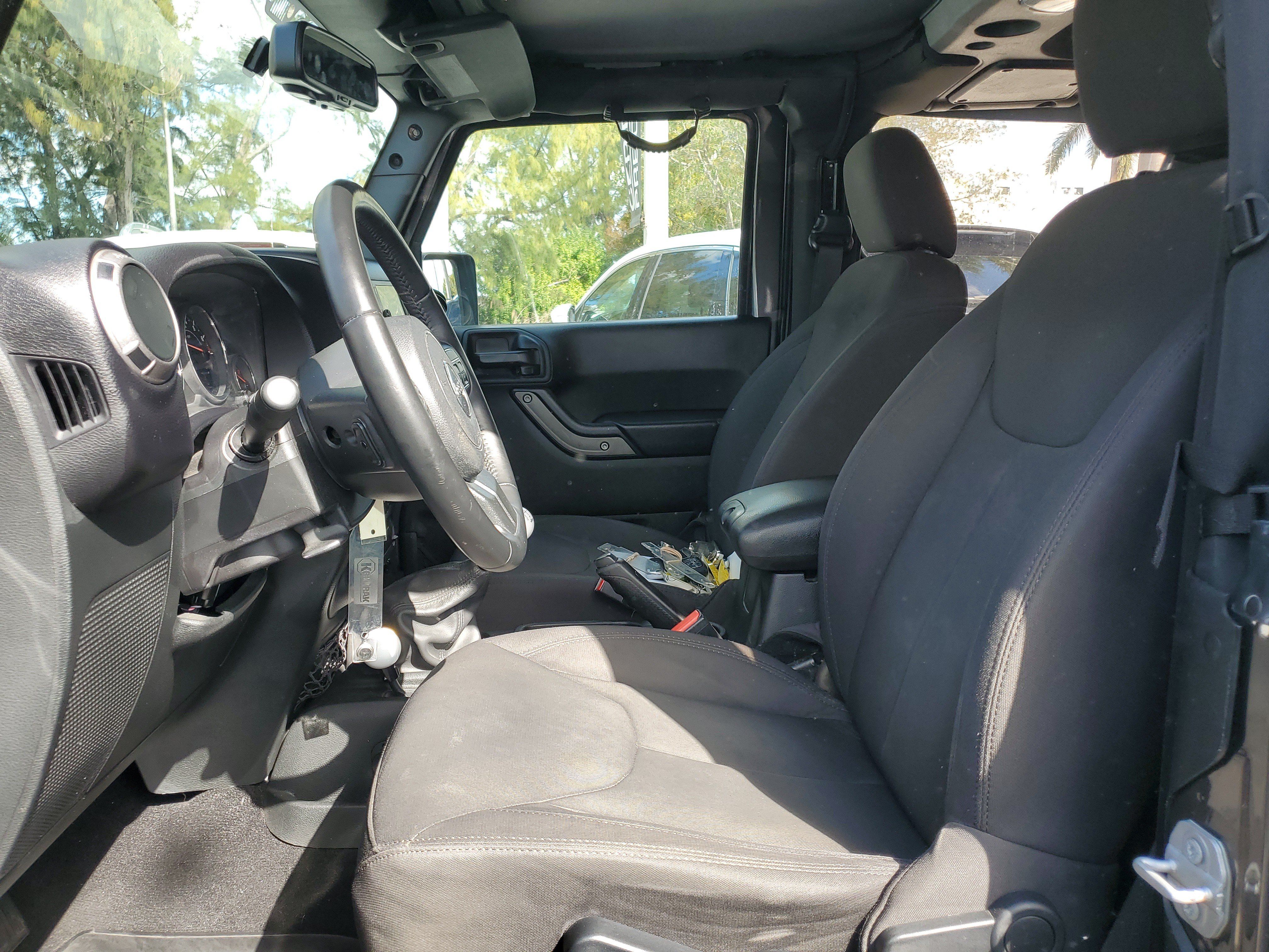 Used 2017 Jeep Wrangler Sport AWD/4WD image 9