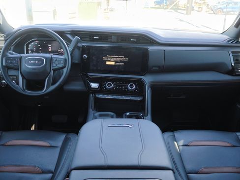 Used 2024 GMC Sierra 2500 AT4 w/ AT4 Premium Plus Package image 26