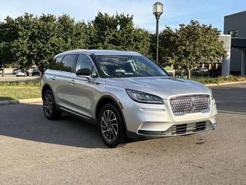 Used 2020 Lincoln Corsair AWD w/ Equipment Group 101A image 6