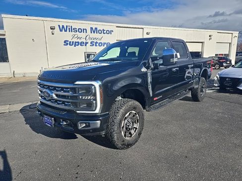 Used 2024 Ford F250 Platinum w/ Tremor Off-Road Package image 1