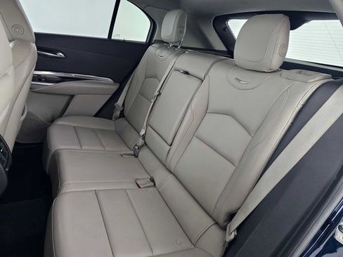 Used 2019 Cadillac XT4 Luxury image 17