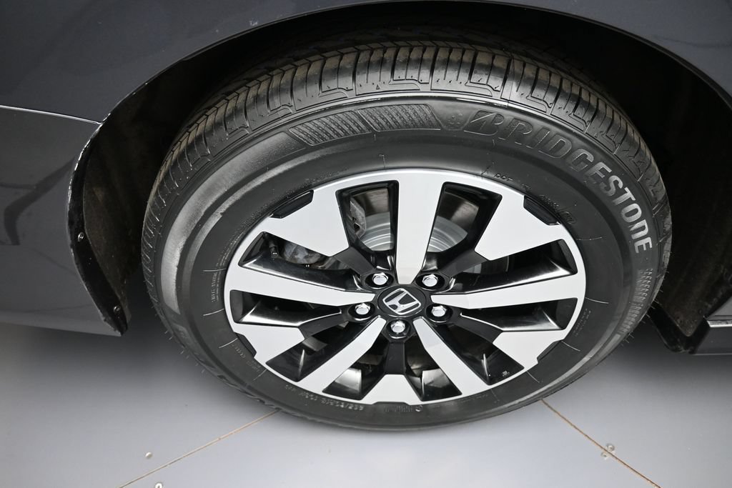 Certified 2025 Honda Odyssey EX-L image 12