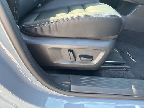 Used 2022 Nissan Rogue SL w/ SL Premium Package image 55