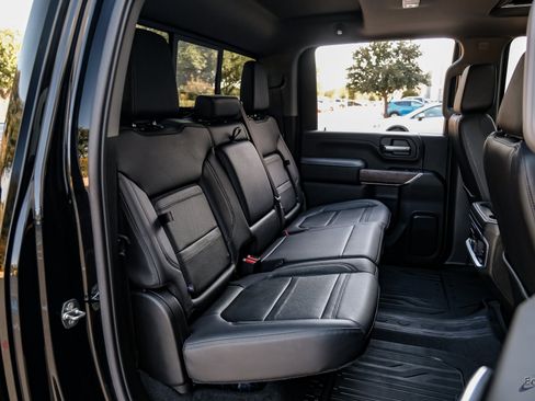 Used 2022 GMC Sierra 3500 Denali w/ Technology Package image 74