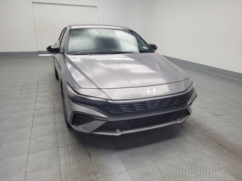 Used 2025 Hyundai Elantra Sport FWD image 14
