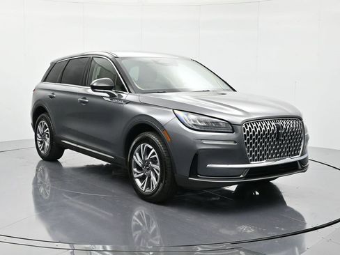 Used 2025 Lincoln Corsair FWD image 3