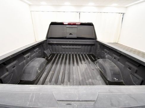 Used 2024 GMC Sierra 2500 Denali image 7