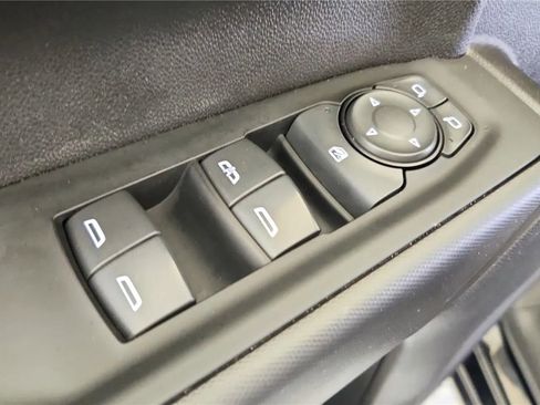 Used 2022 Chevrolet Silverado 1500 Custom Trail Boss image 30