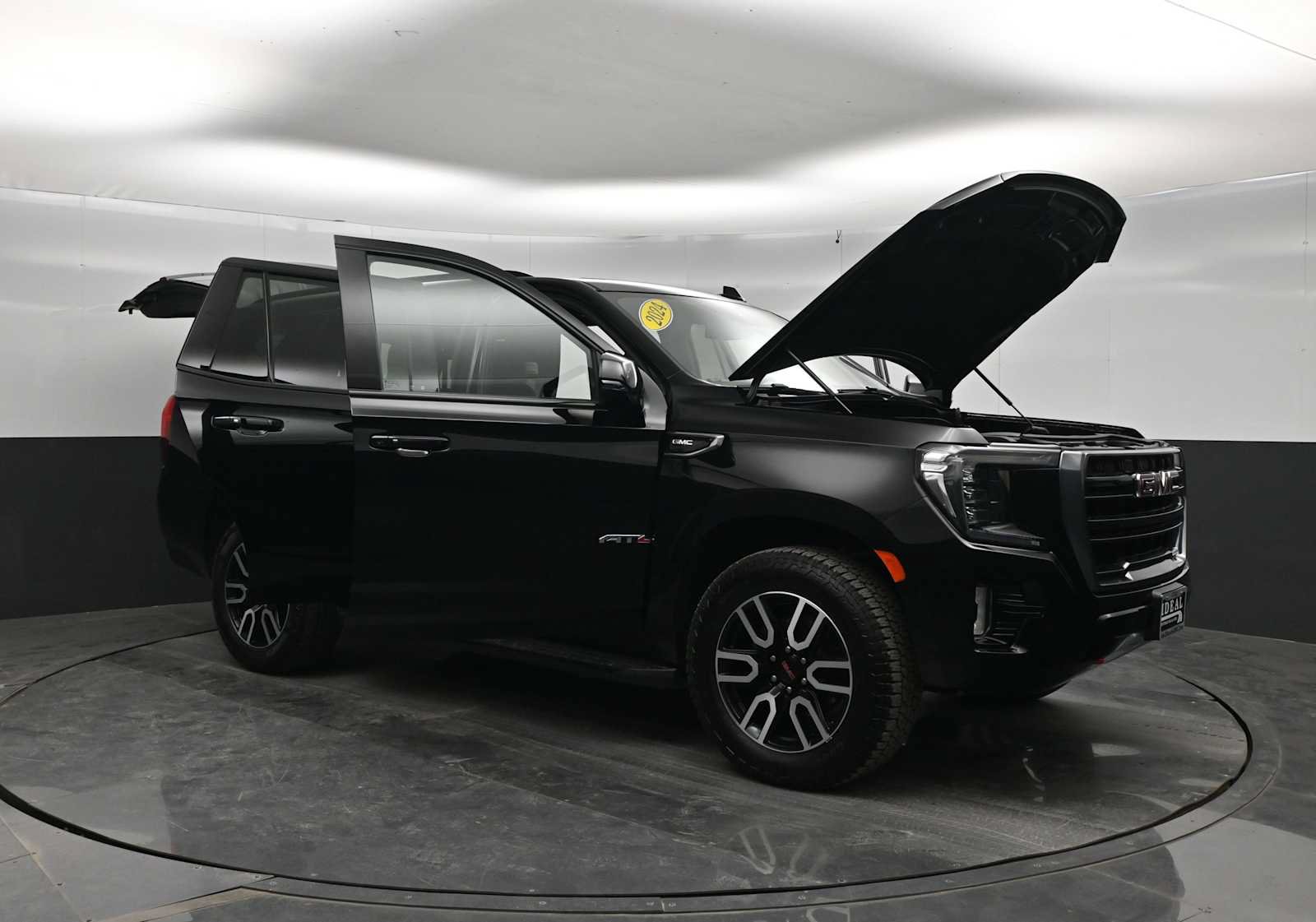Used 2024 GMC Yukon AT4 AWD/4WD image 44