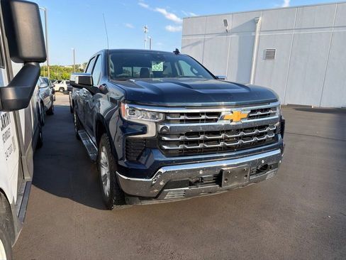 Used 2022 Chevrolet Silverado 1500 LTZ w/ LTZ Premium Package AWD/4WD image 1