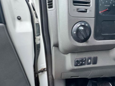 Used 2014 Nissan NV 2500 SV w/ Side & Curtain Airbag Package RWD image 37
