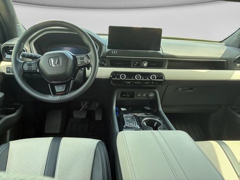 Used 2026 Honda Passport TrailSport Elite image 12