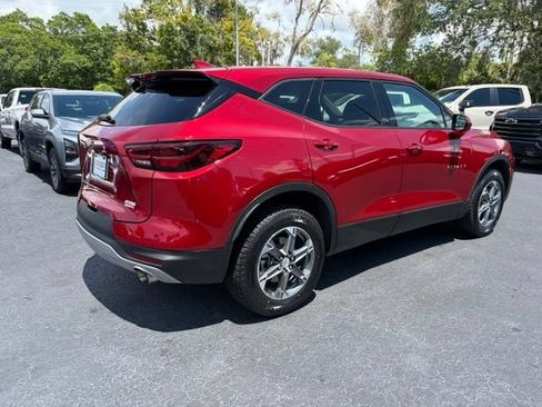 Used 2025 Chevrolet Blazer LT FWD image 6