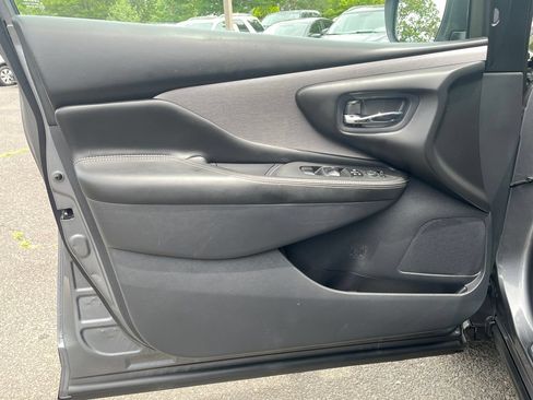 Used 2022 Nissan Murano S AWD/4WD image 13