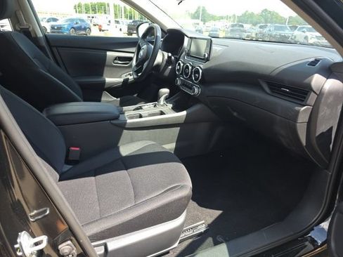 Certified 2025 Nissan Sentra S FWD image 7