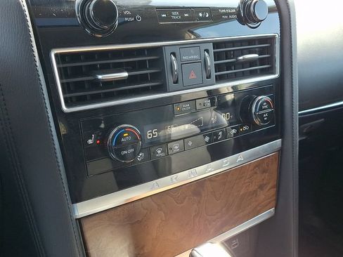 Used 2023 Nissan Armada SL w/ Captain's Chairs Package AWD/4WD image 20