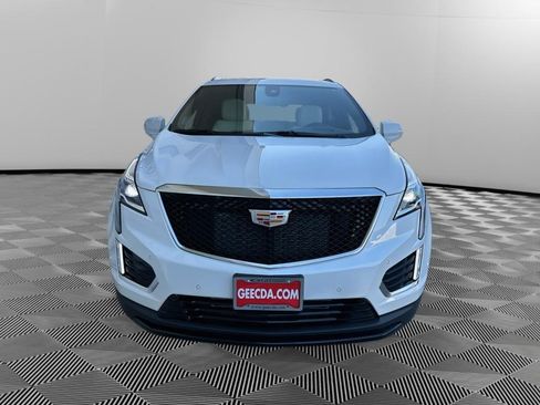 Used 2025 Cadillac XT5 Sportv w/ Technology Package AWD/4WD image 2