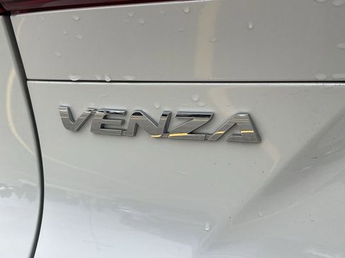Used 2021 Toyota Venza Limited w/ Advanced Technology Package AWD/4WD image 7