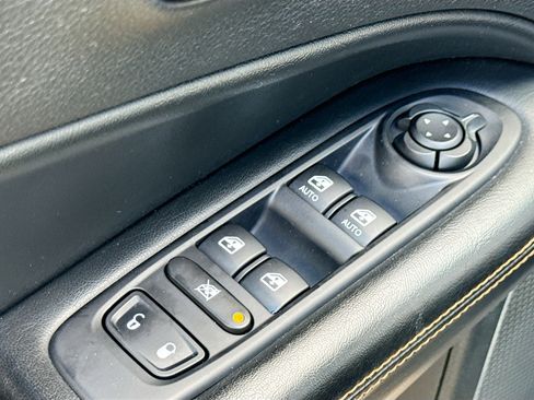 Used 2019 Jeep Compass Limited AWD/4WD image 8