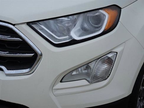 Used 2021 Ford EcoSport Titanium image 5