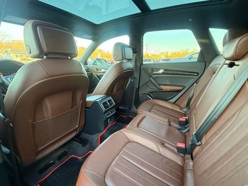 Used 2019 Audi Q5 2.0T Premium w/ Convenience Package image 24