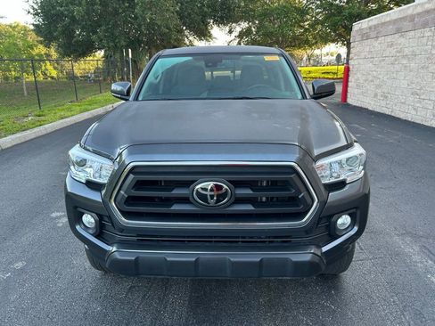 Used 2022 Toyota Tacoma SR5 RWD image 9