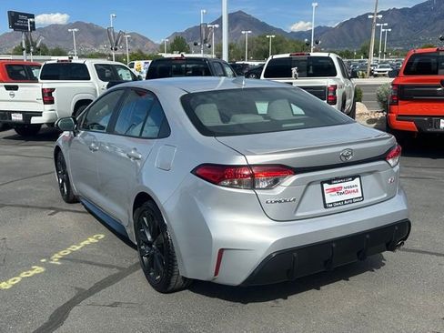 Used 2023 Toyota Corolla SE FWD image 9