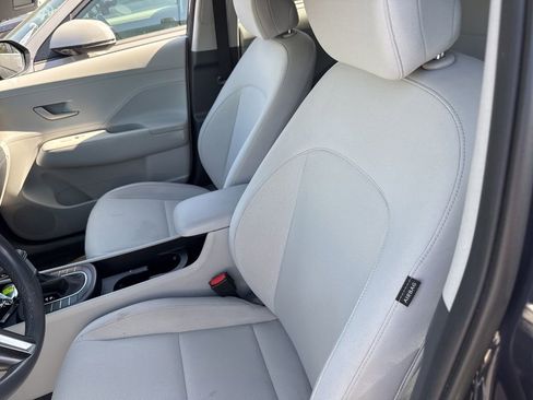 Certified 2024 Hyundai Kona SEL FWD image 6