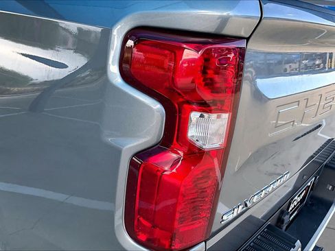 Used 2021 Chevrolet Silverado 1500 LT w/ Texas Edition Plus RWD image 28